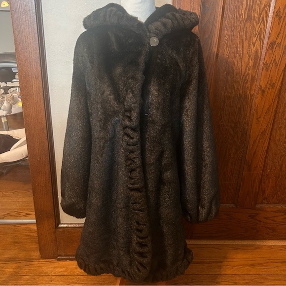 Jones New York Faux Fur‎ Hooded Coat With Pockets Size Medium - Picture 1 of 10